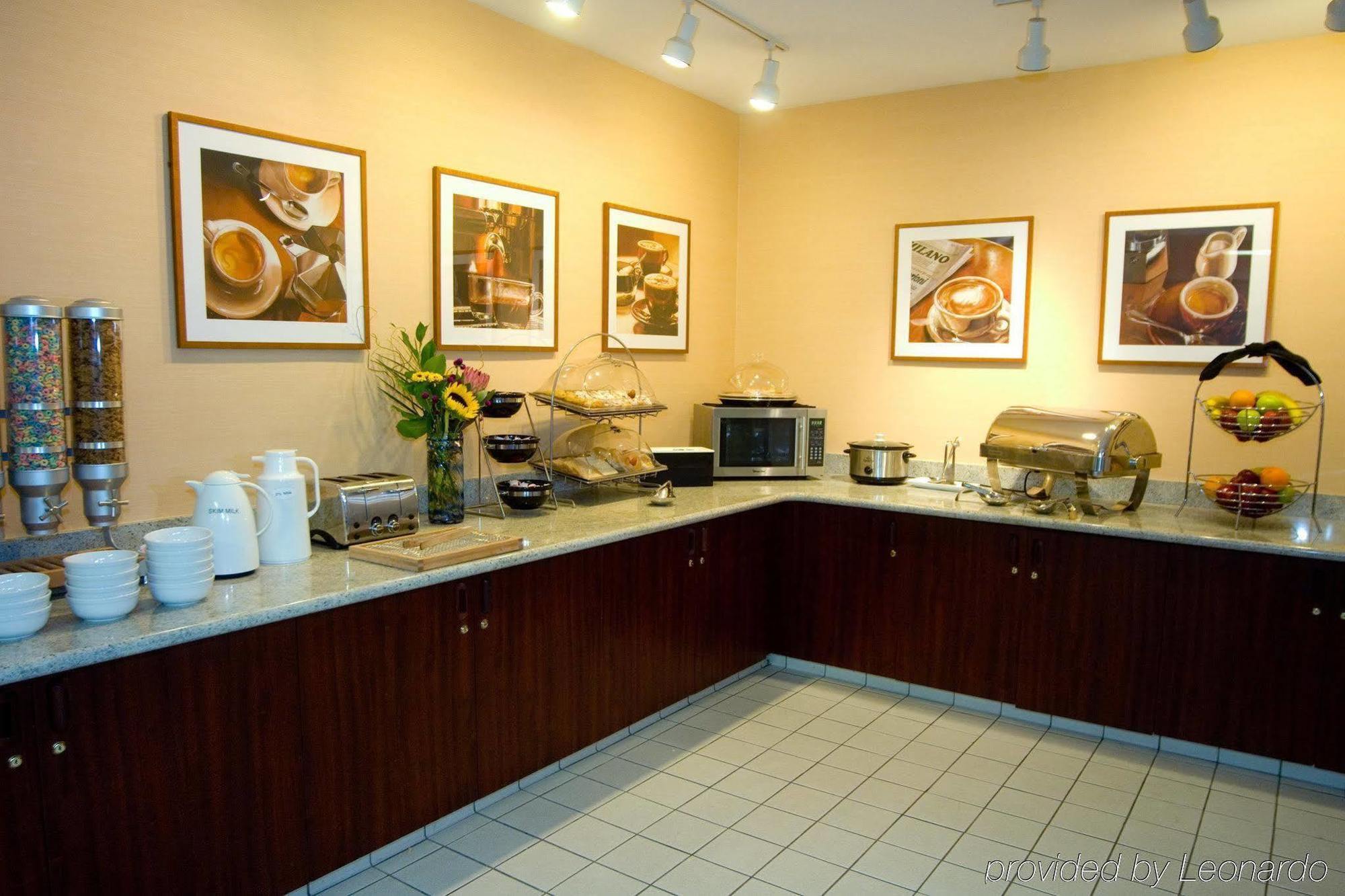 Phoenix Inn Suites אלבני מסעדה תמונה